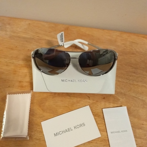 Michael Kors Sunglasses 5004 Chelsea 1001z3 - Picture 1 of 3
